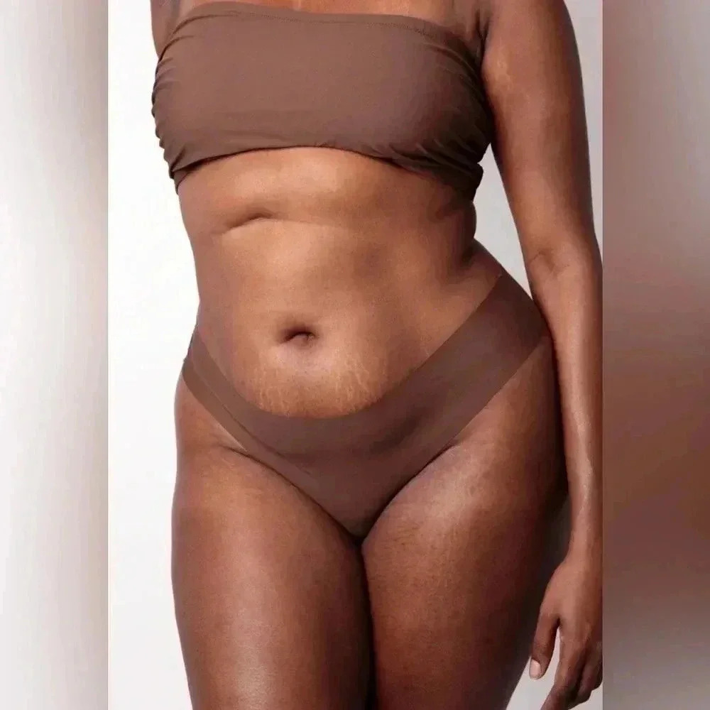 NWT Nubian skin berry lightweight stretch  naked perfect thong underwear L